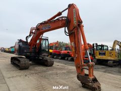 Hitachi ZX235 Excavator - Imagine 3