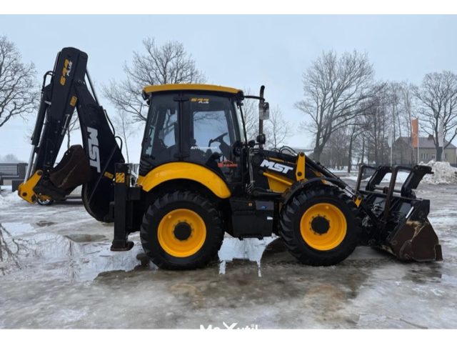 MST 644 Plus Buldoexcavator